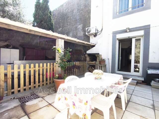 Maison P5 d''environ 108 m² + 44 m² terrasse + 2 balcons. 4 ch — photo du bien