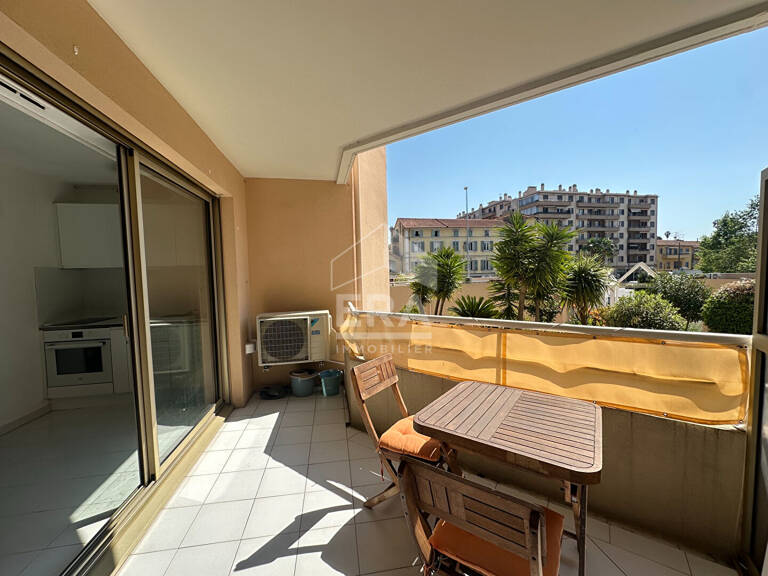 2 pièces avec terrasse plein sud au calme, à deux pas du centre de Cagnes-sur-Mer — photo 1
