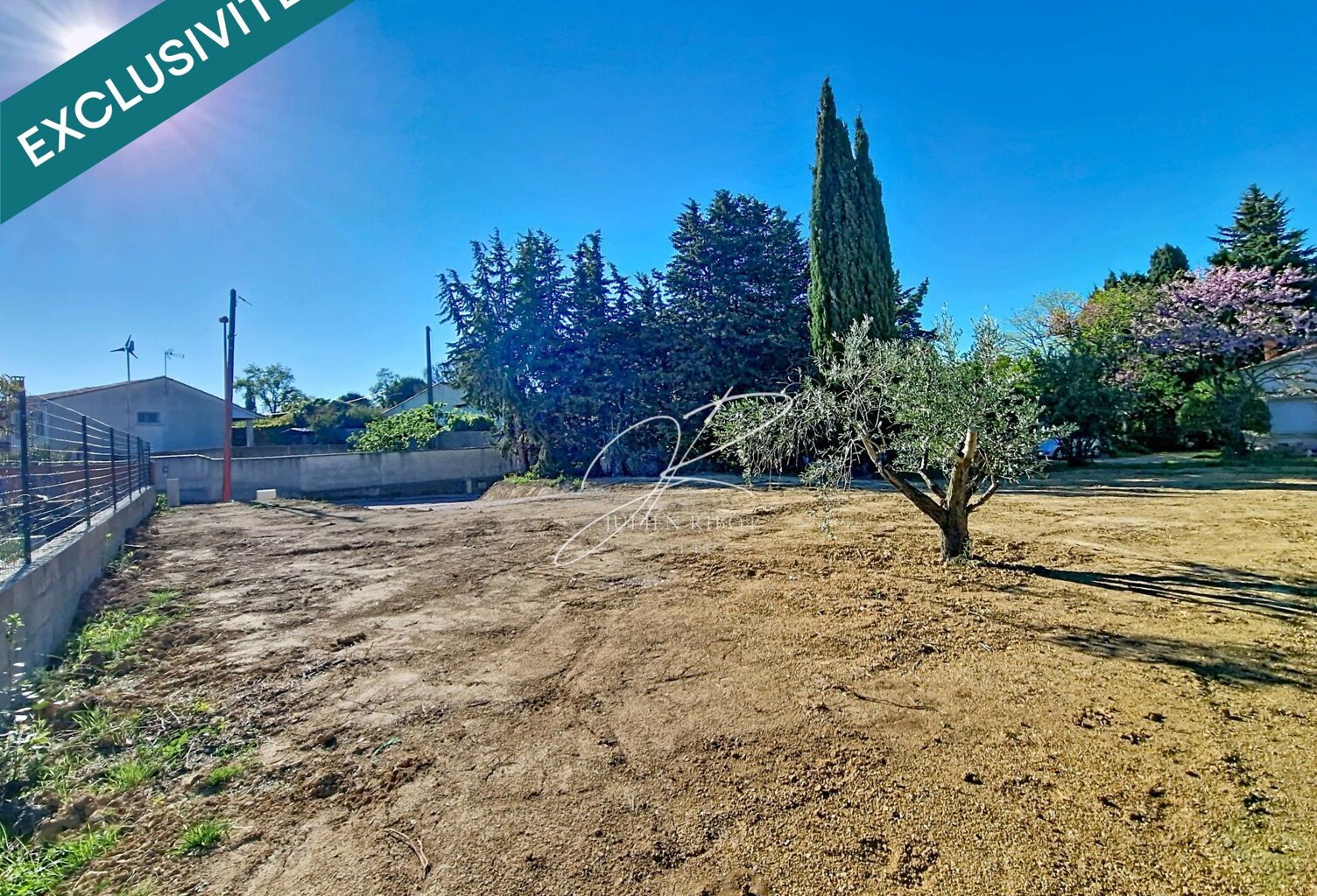 Terrain constructible viabilisé 562 m² — photo 1