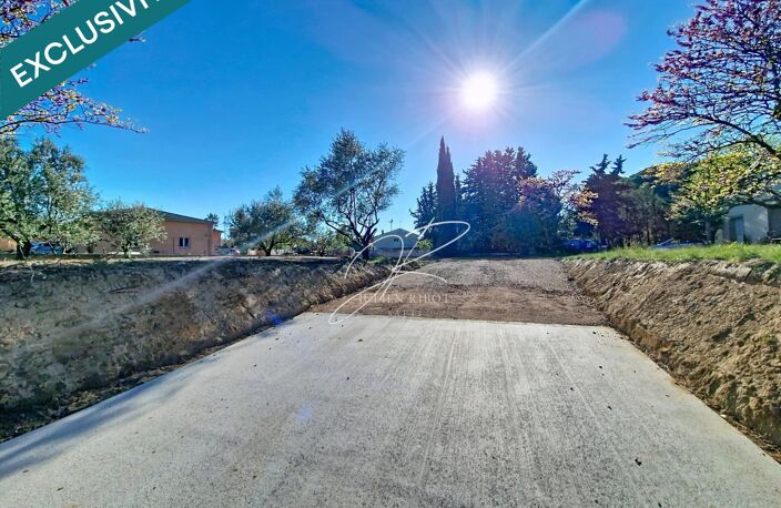 Terrain constructible viabilisé 578 m² — photo 4
