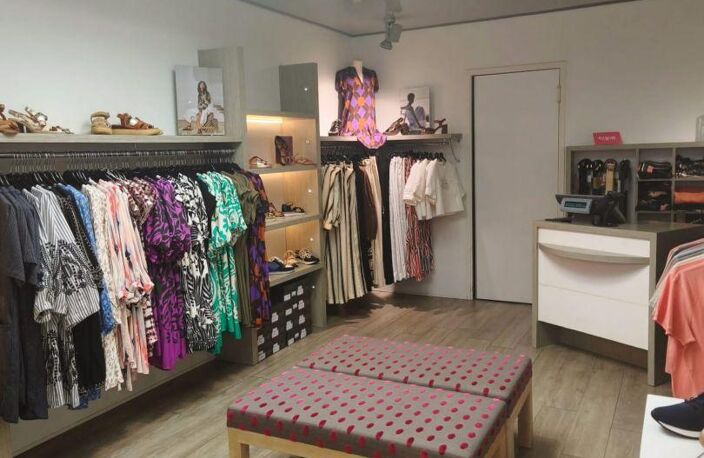 Vente Boutique/Local commercial 170 m&sup2; — photo 4