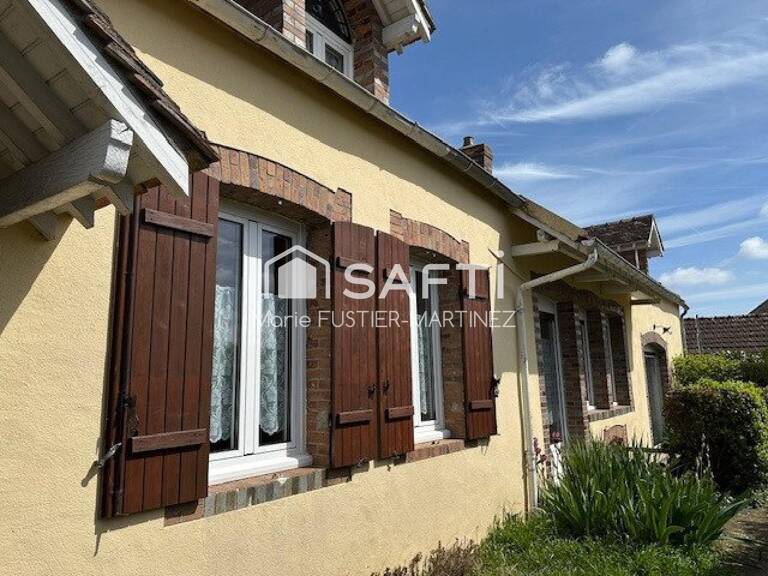 Longère de charme 169 m² - 260 000 €  Secteur St-Germain-Laval — photo 1