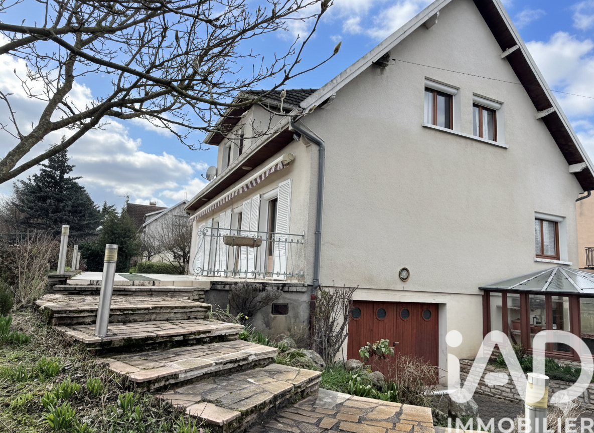 Maison à vendre, 7 pièces, 163 m², Saint-Julien-du-Sault