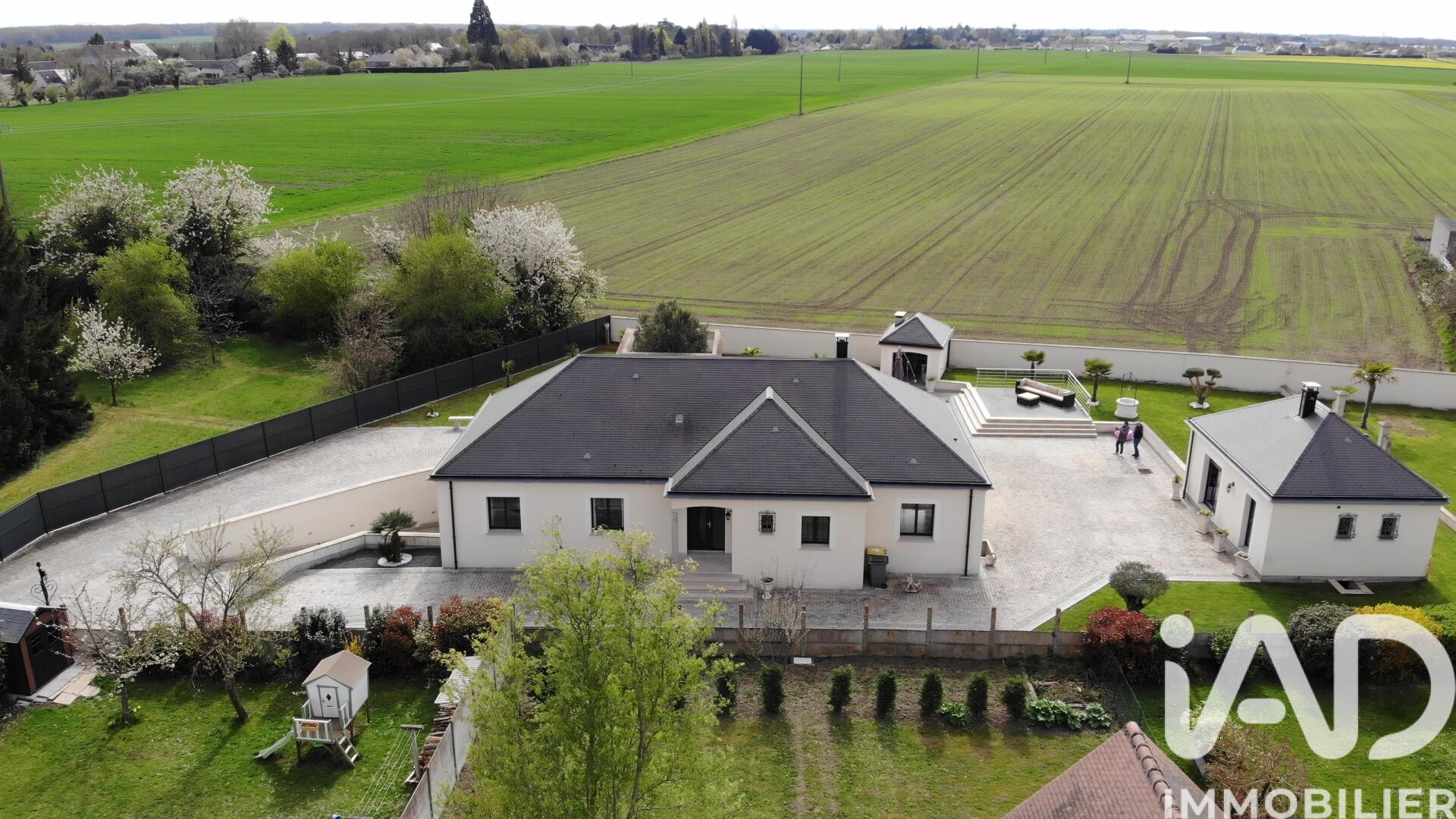 Vente Maison/villa 7 pièces - Photo 2