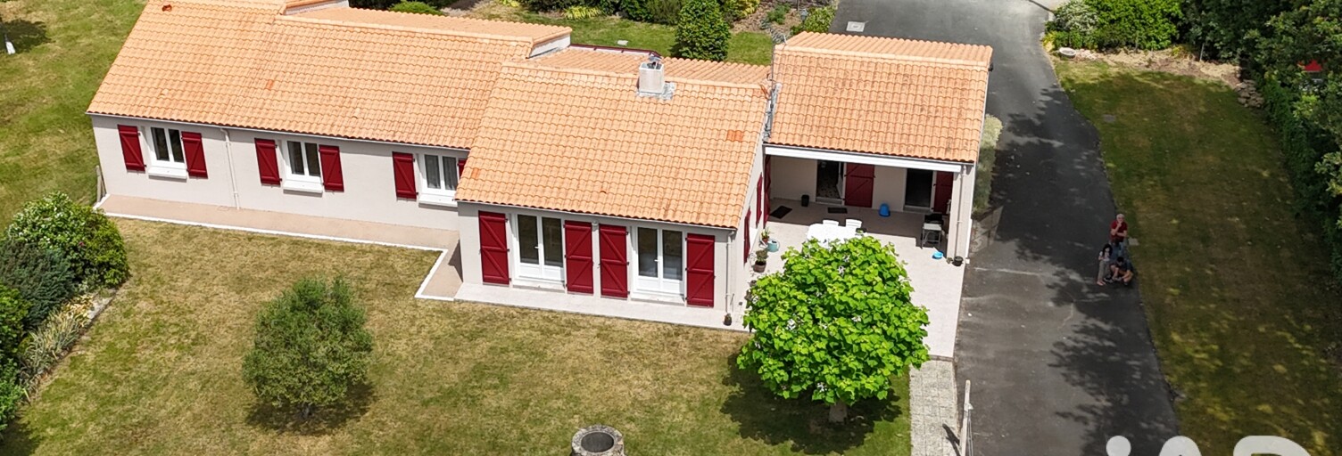 Maison 8 Pièces 151 m² à vendre à Saint-Denis-la-Chevasse (85170)