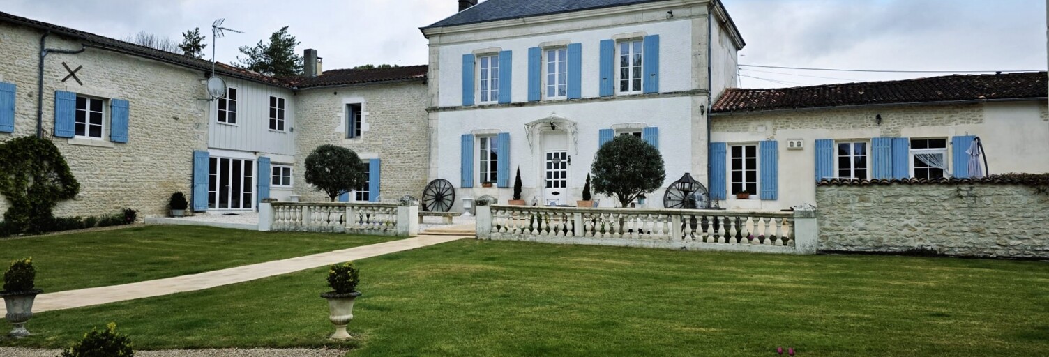 Maison 15 Pièces 530 m² à vendre à Courcelles (17400)