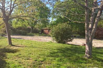 Terrain  96000 €
