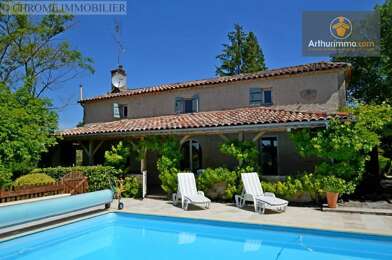 Maison 9 pièces 450640 €