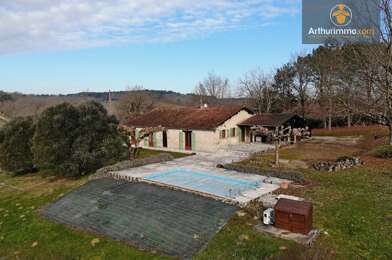 Maison 6 pièces 440160 €