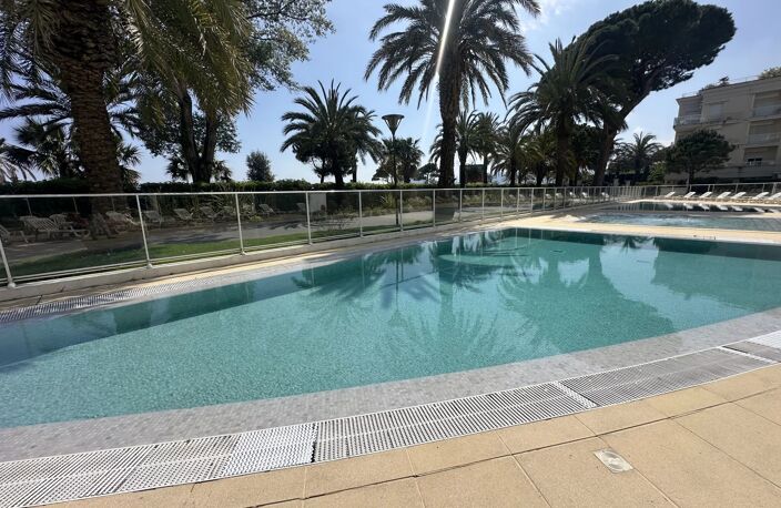 CANNES - 2 Pièces — photo 2