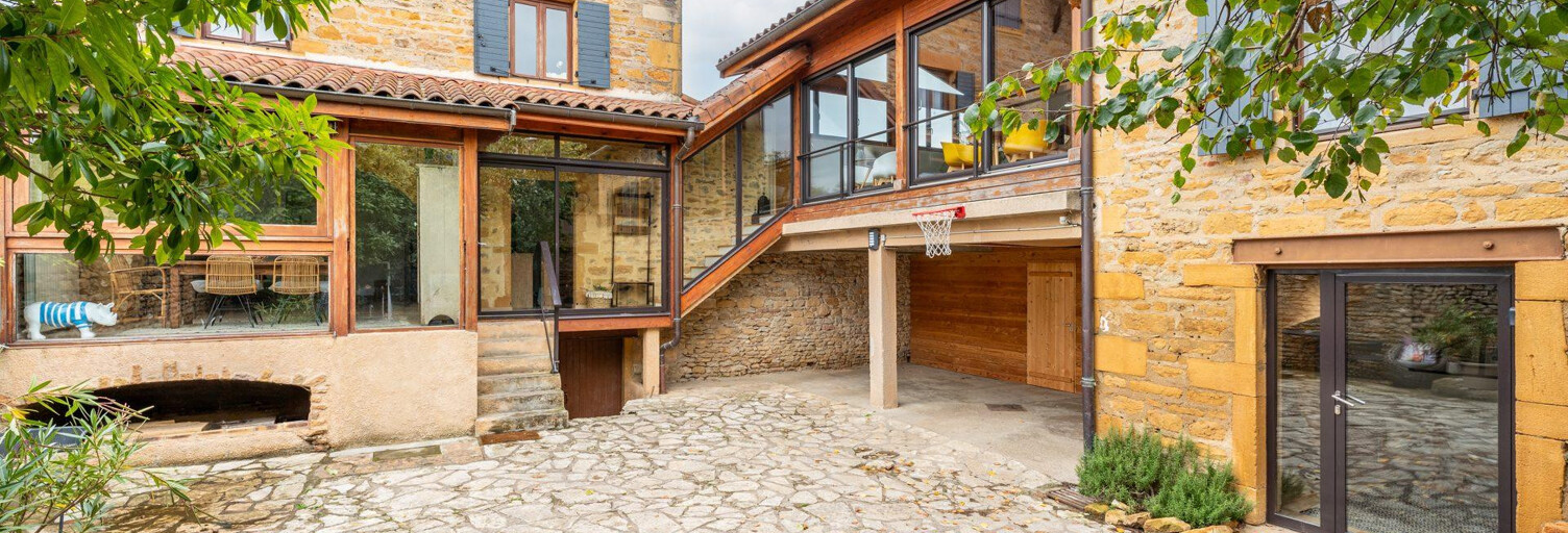 Maison 8 Pièces 215 m² à vendre à Chessy (69380)