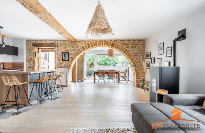 MAISON EN PIERRES DOREES — photo 2