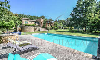 Maison 9 Pièces 225 m² à vendre à Sainte-Cécile-les-Vignes (84290)