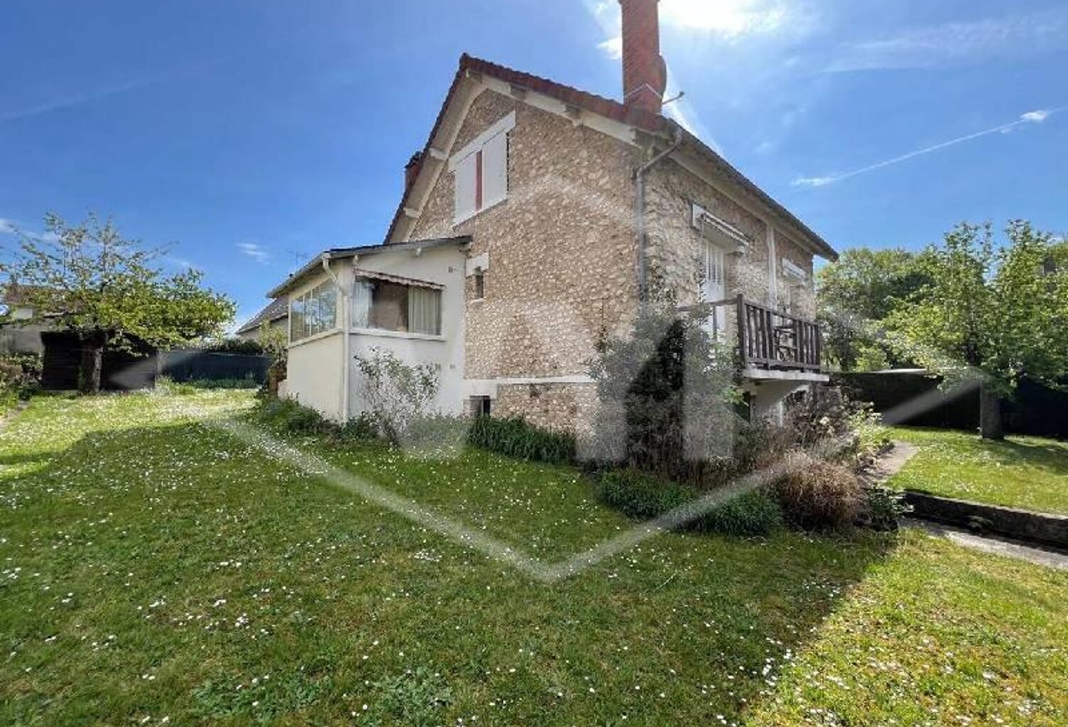 Vente maison 5 pièces 109 m² Varennes-Jarcy (91480) — photo 1