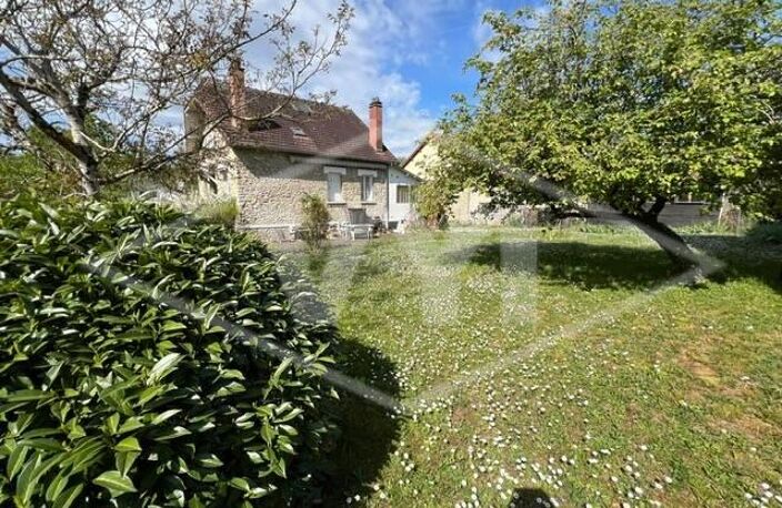 Vente maison 5 pièces 109 m² Varennes-Jarcy (91480) — photo 3