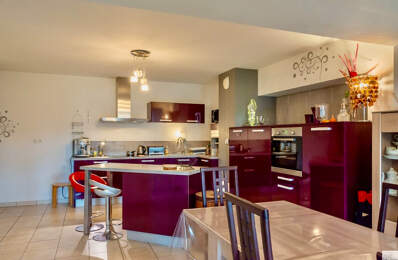 Appartement T2 meublé 67,10 m² vendu loué  à Virignin avec Jardin privatif 300 m² — photo du bien