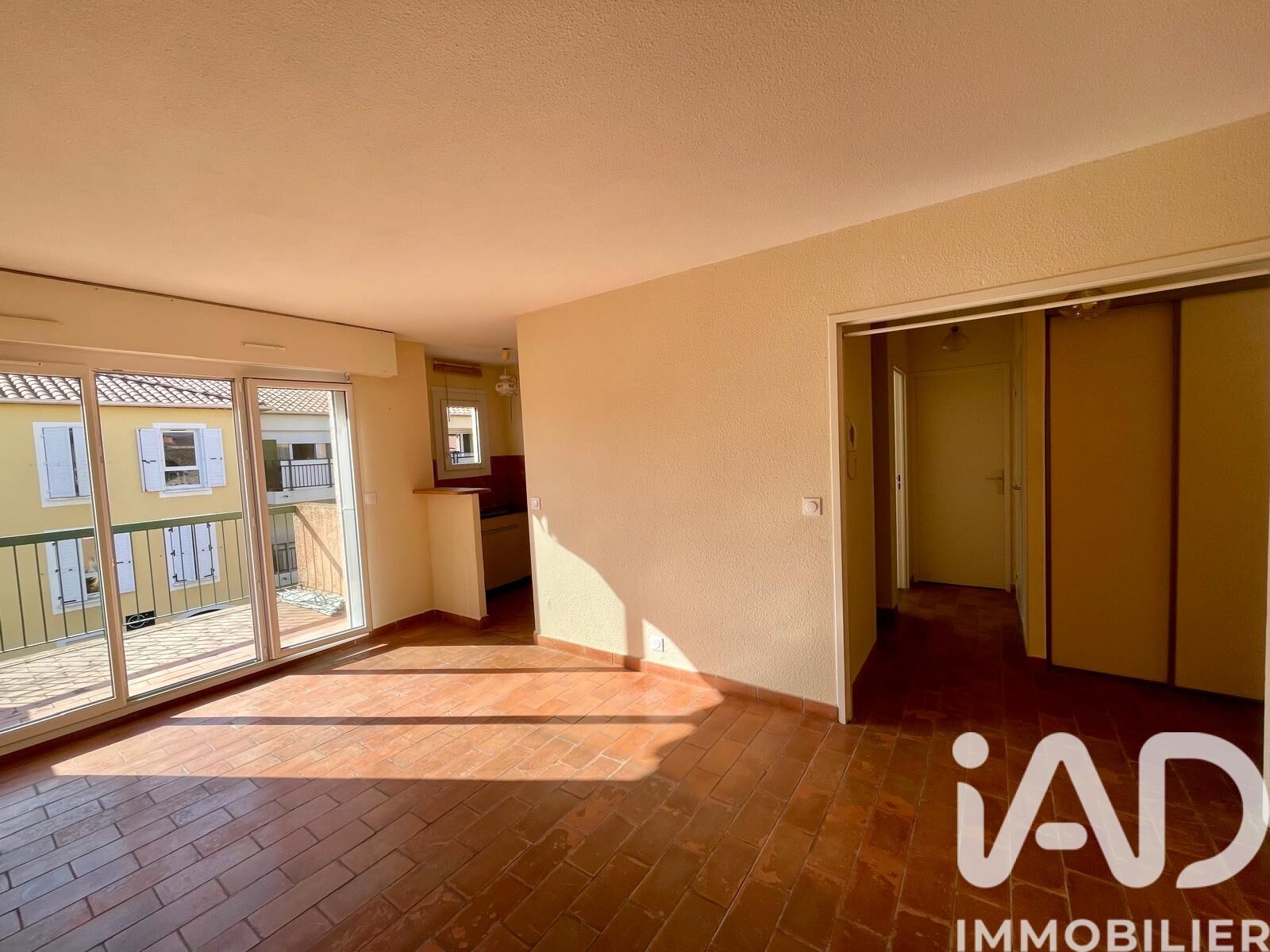 Vente Appartement 2 pièces - Photo 2