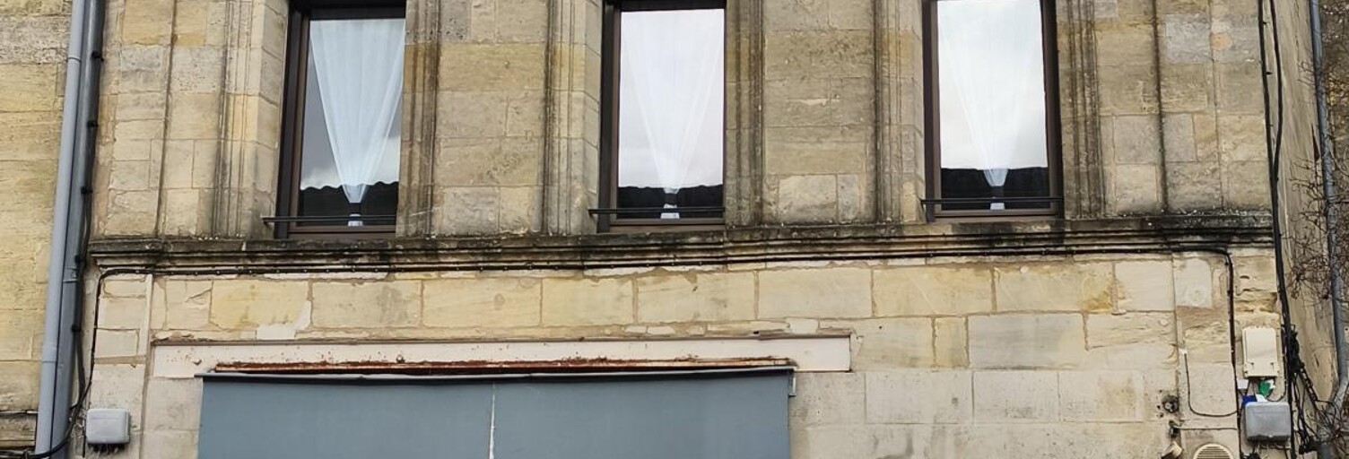 Immeuble  200 m² à vendre à Montagne (33570)