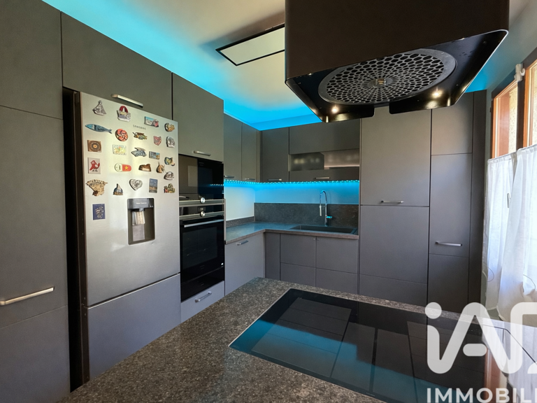 Vente Maison traditionnelle 8 pièces — photo 1