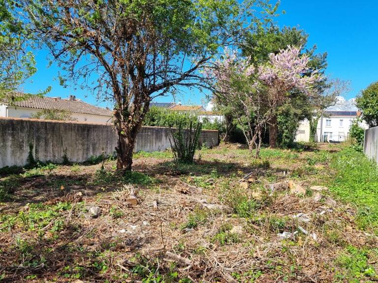 RARE - AYTRE SECTEUR LA COURBE - TERRAIN 922M2 - LIBRE DE CONSTRUCTEUR — photo 1