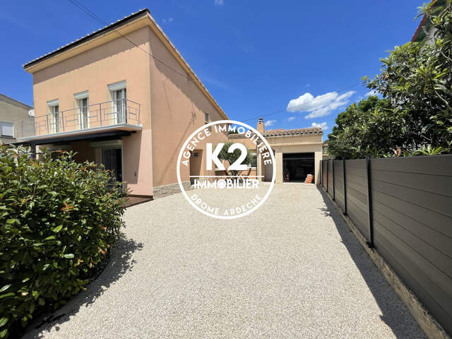 VILLA DE 140 M² 4 CHAMBRES + 1 BUREAU — photo du bien