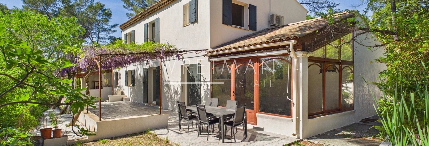 Maison 8 Pièces 190 m² à vendre à Taradeau (83460)