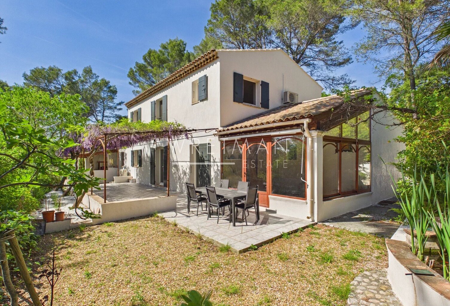 Villa rénovée avec vue dans un quartier recherché - Taradeau — photo 1