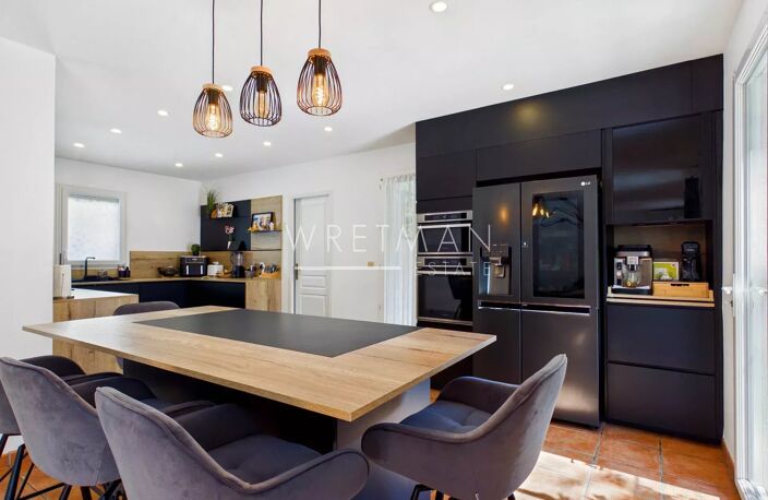 Villa rénovée avec vue dans un quartier recherché - Taradeau — photo 3