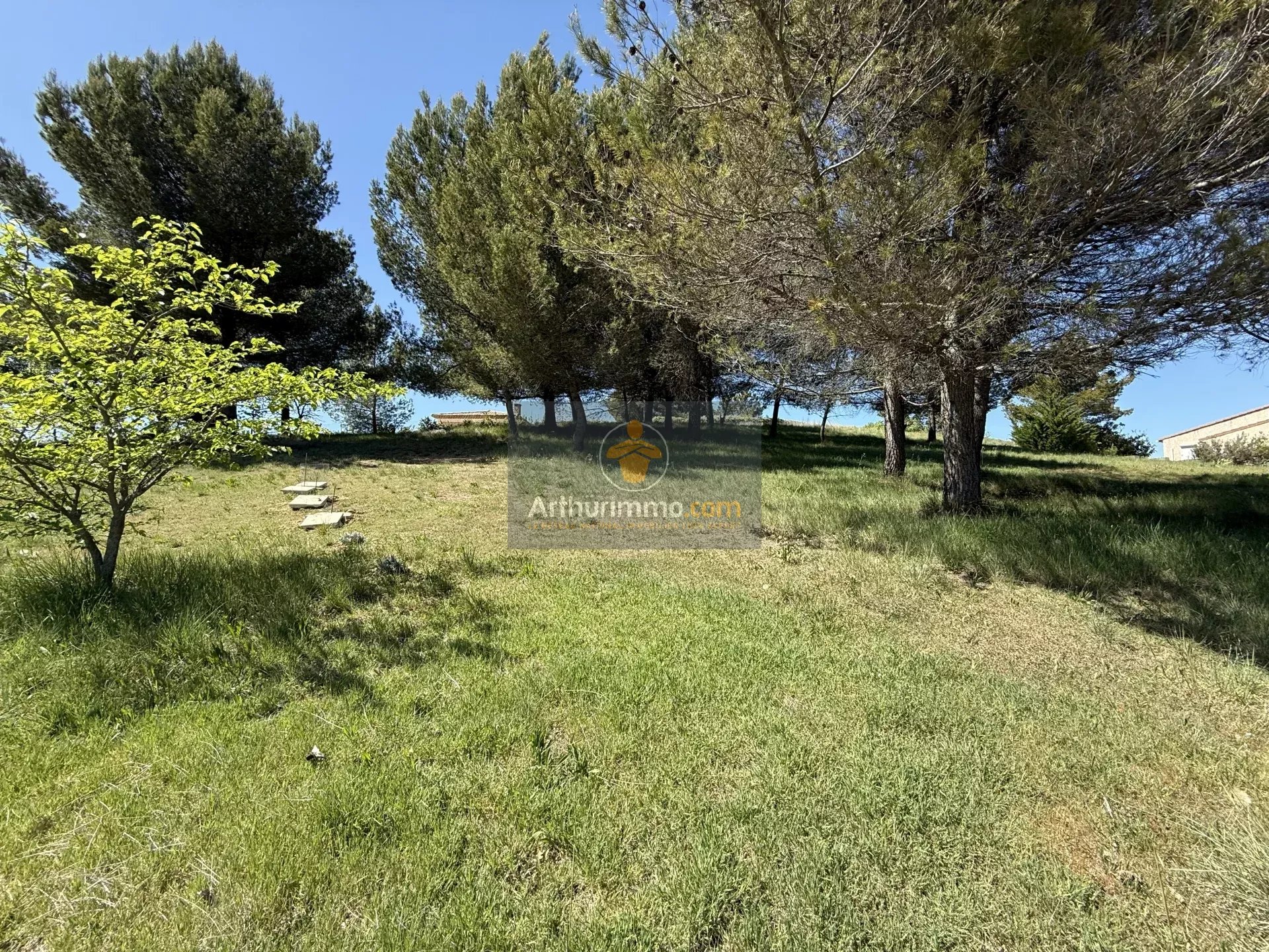Vente Terrain 1624 m2 à Gargas · 170 000 €