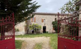 Maison 14 Pièces 361 m² à vendre à La Tâche (16260)