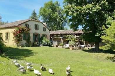 Maison 20 pièces 590000 €