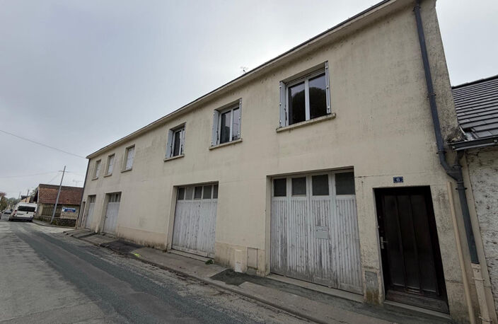 FONTENAY LE COMTE (85200) - CENTRE VILLE - APPARTEMENT DUPLEX RENOVE 3 CHAMBRES AVEC BALCON ET ANNEXES — photo 5