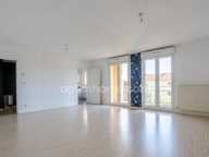 YUTZ - APPARTEMENT 3 PIECES DE 79 M² AVEC 2 CHAMBRES, UN BALCON ET UN GARAGE ! FORT POTENTIEL ! — photo 3