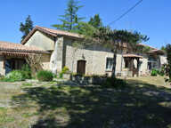 Bel ensemble immobilier avec 3 logements et deux piscines — photo 2