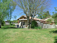 Bel ensemble immobilier avec 3 logements et deux piscines — photo 3