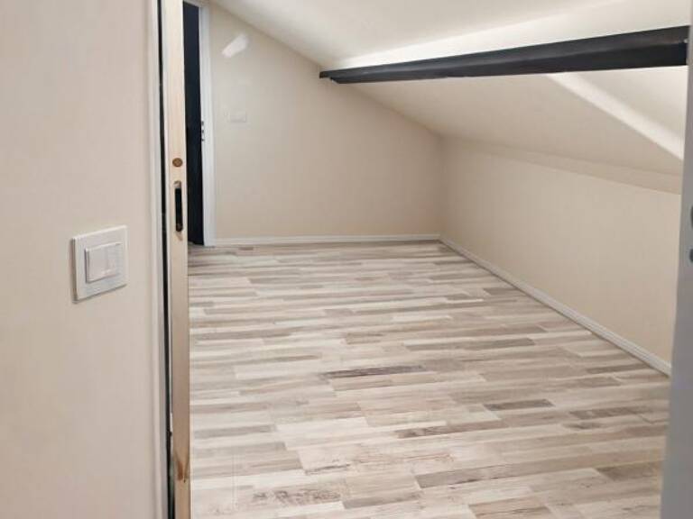 Maison de caractère rénovée avec grand terrain arboré   150 — photo 1