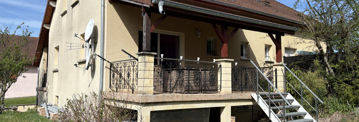 Maison 5 Pièces 114 m² à louer à Moirans-en-Montagne (39260)