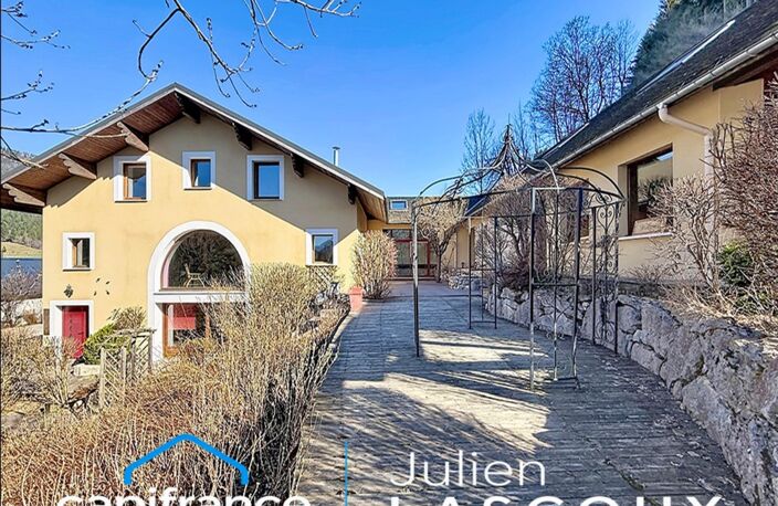 Dpt Isère (38), à vendre maison de charme 10 pièces de plus de 270 m2 habitable — photo 3
