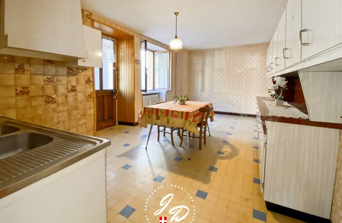 Authentique maison de village – 75 m² à réinventer – Environnement calme et recherché à Culoz — photo 4