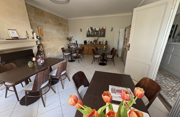Propriété d'exception-maison de charme avec activité chambres d'hôtes et vue  sur les vignes — photo 4