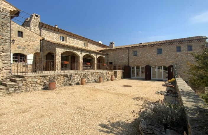 Propriété Gîtes et chambres d'hôtes 20 hA - 550 m2 à Banon — photo 3