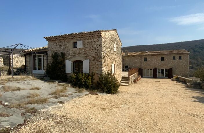 Propriété Gîtes et chambres d'hôtes 20 hA - 550 m2 à Banon — photo 4