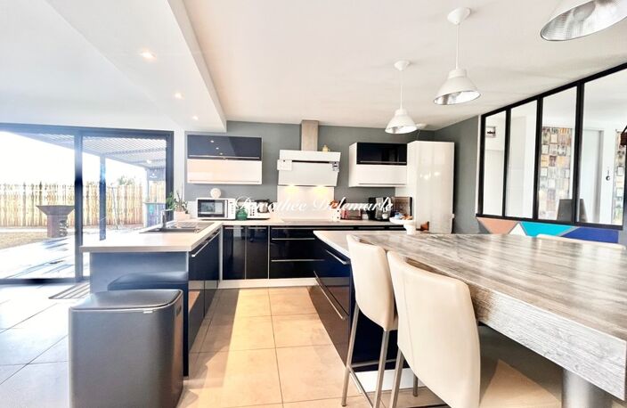 A VENDRE Maison 5 pièces Dompierre-sur-Mer, 142 m² piscine, 4 chambres jardin arboré de 1 035 m² — photo 5