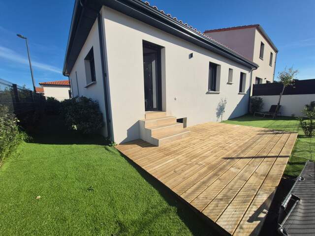 Villa contemporaine 3 faces – 90 m² – Prestations premium – À 5 min de la mer — photo du bien