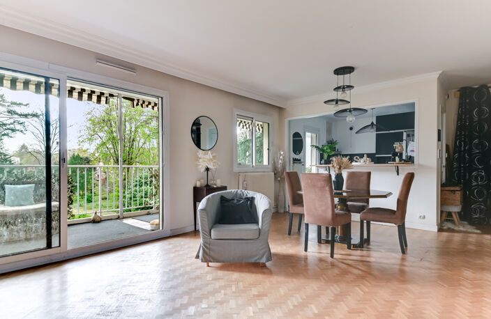 ECULLY, appartement familial de 122 m2 avec terrasse — photo 3