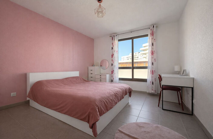 Dépt Hérault (34), à vendre MONTPELLIER Port marianne Appart — photo 5