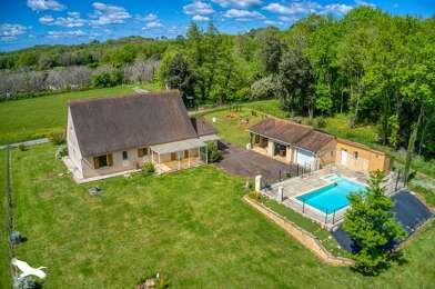 Maison 7 pièces 337920 €