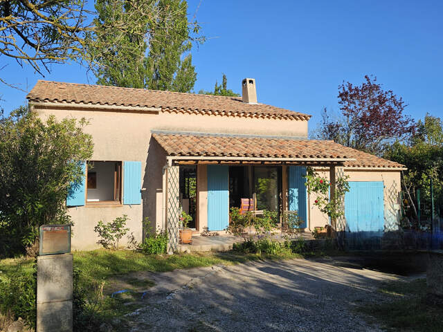 MAISON T5 110 m2 sur 573 M2 terrain — photo du bien