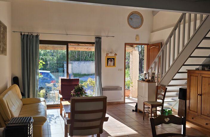 MAISON T5 110 m2 sur 573 M2 terrain — photo 5