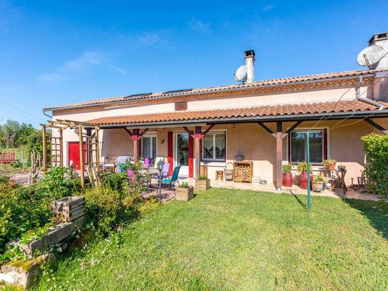 Maison en pierre de 5 pièces principales — photo 1